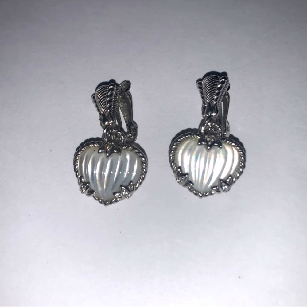 Judith Ripka Sterling Silver Carved Mother Of Pearl Heart Clip-on Earrings JR Bx